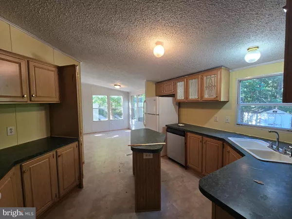 Ruther Glen, VA 22546,19373 MONROEVILLE RD