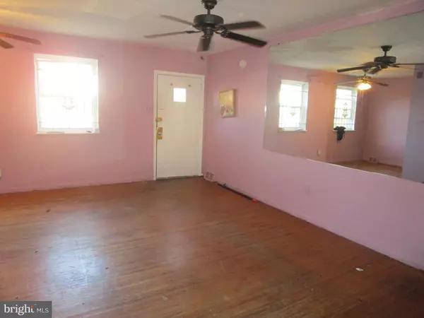 Philadelphia, PA 19120,5237 N FRANKLIN ST