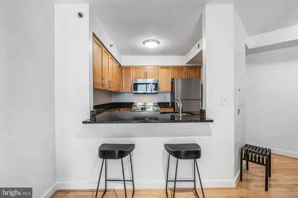 Bethesda, MD 20814,7500 WOODMONT AVE #S714