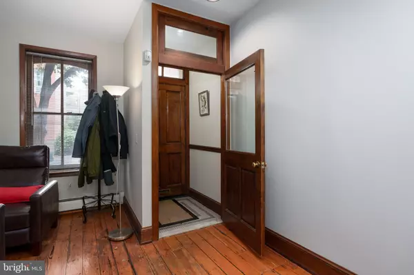 Trenton, NJ 08611,134 MERCER ST