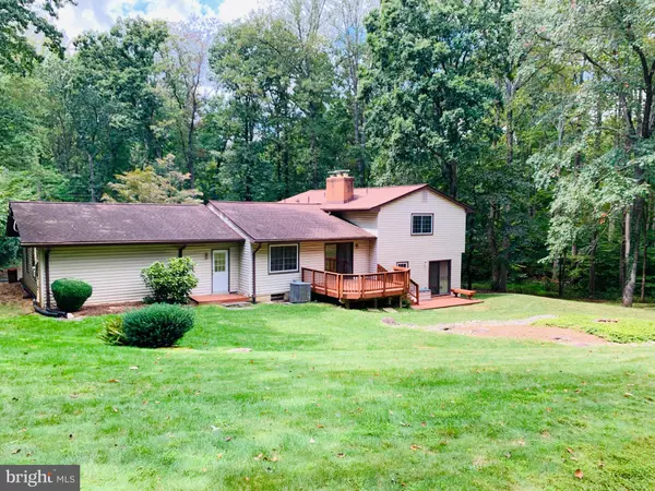 Manassas, VA 20111,10203 BENT TREE LN