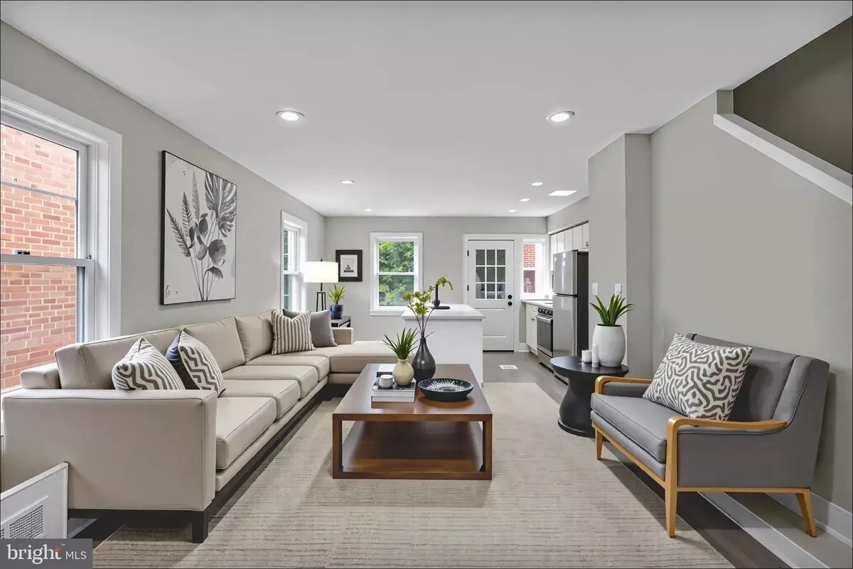 Washington, DC 20020,2411 SAVANNAH ST SE