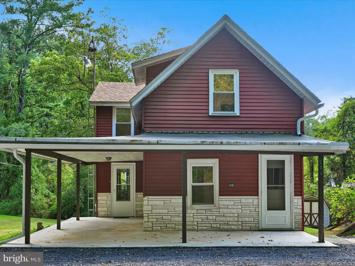Pine Grove, PA 17963,204 S STANHOPE RD