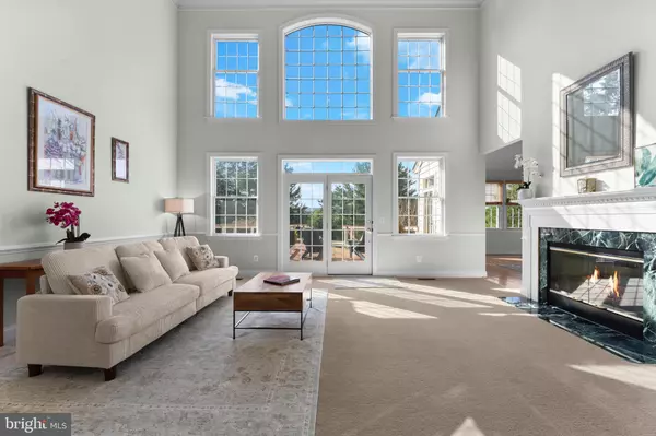 Haymarket, VA 20169,15295 GOLF VIEW DR