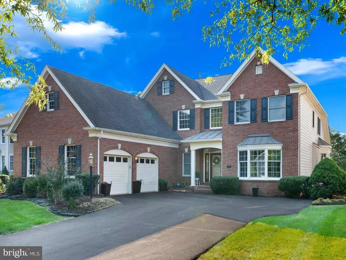 Haymarket, VA 20169,15295 GOLF VIEW DR