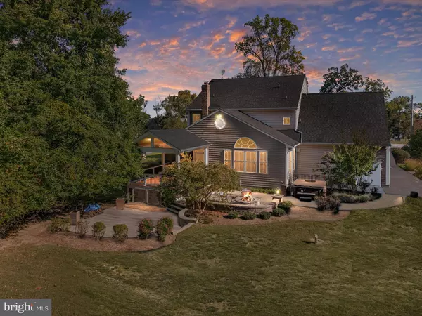 Arnold, MD 21012,930 LAKE DR