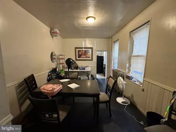 Philadelphia, PA 19134,1828 E SCHILLER ST