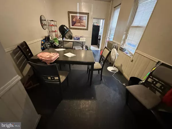 Philadelphia, PA 19134,1828 E SCHILLER ST