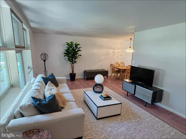 Philadelphia, PA 19152,8563 BENTON AVE