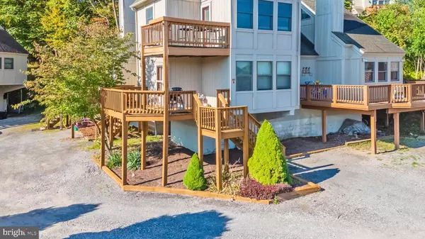 157 JEFFREY LN #21A, Oakland, MD 21550