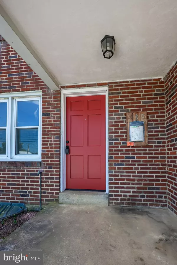Ephrata, PA 17522,335 LINCOLN AVE