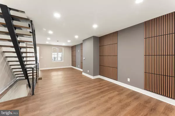 Philadelphia, PA 19143,5541 ELLIOTT ST