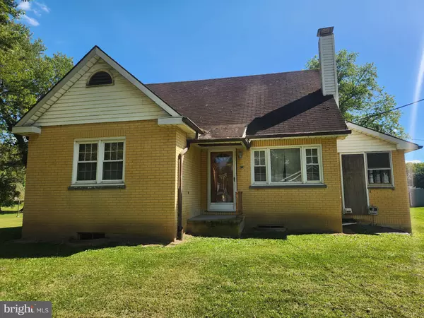 303 WALNUT ST, Bainbridge, PA 17502