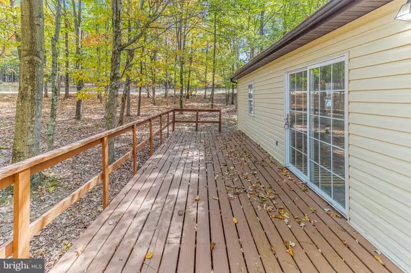 Berkeley Springs, WV 25411,33 MAPLE LN