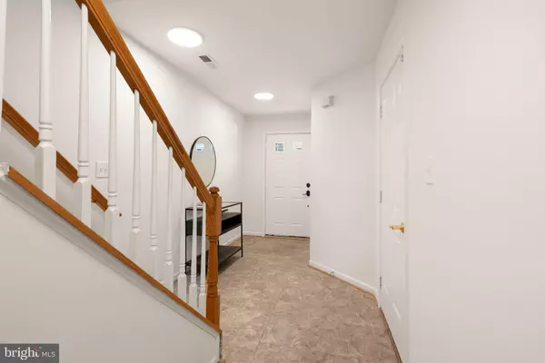 Alexandria, VA 22315,6974 CROMARTY DR