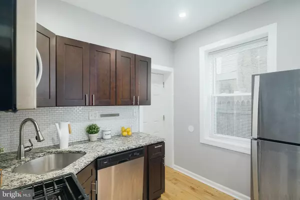 Philadelphia, PA 19121,2504 SHARSWOOD ST