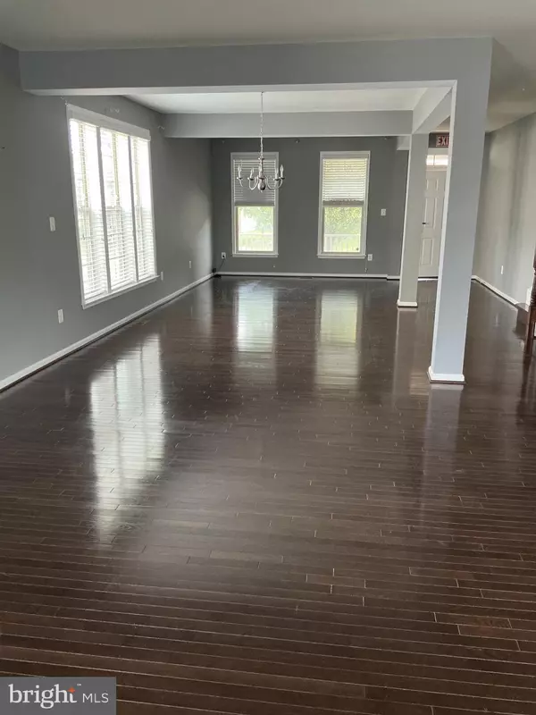Lanham, MD 20706,2606 SAINT NICHOLAS WAY