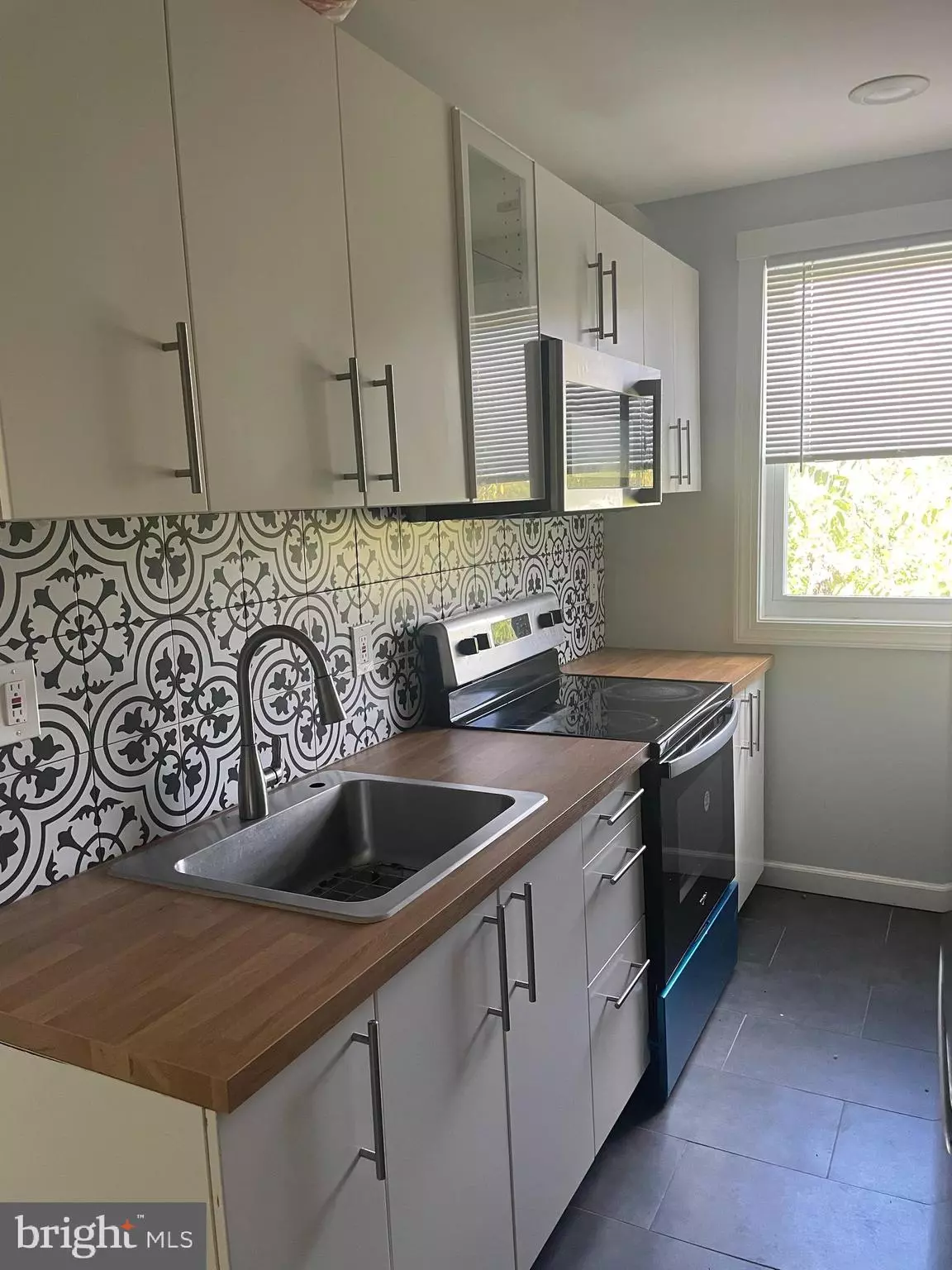 Washington, DC 20019,512 RIDGE RD SE #305