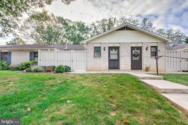 441 VALLEYBROOK DR, Lancaster, PA 17601