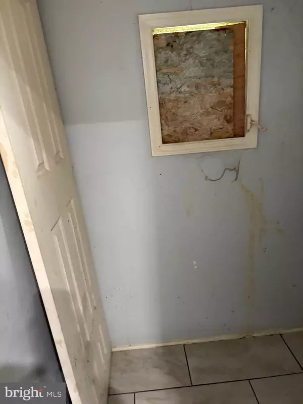 Philadelphia, PA 19138,1147 E PRICE ST