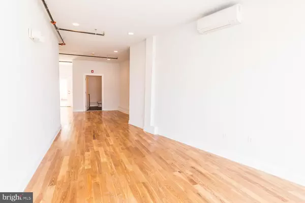 Philadelphia, PA 19125,2427 FRANKFORD AVE