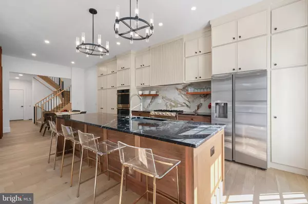 Leesburg, VA 20176,18441 LANIER ISLAND SQ