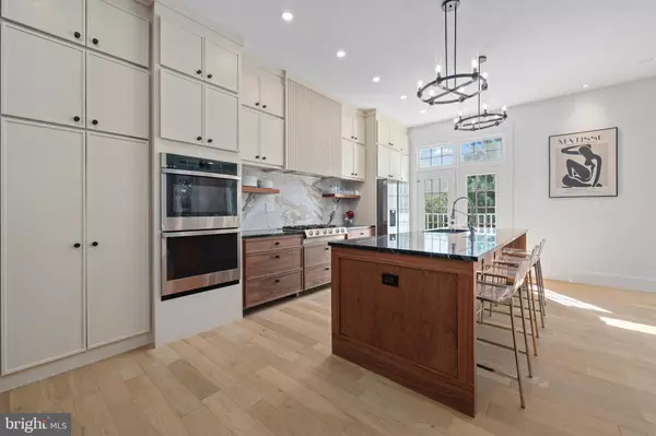 Leesburg, VA 20176,18441 LANIER ISLAND SQ