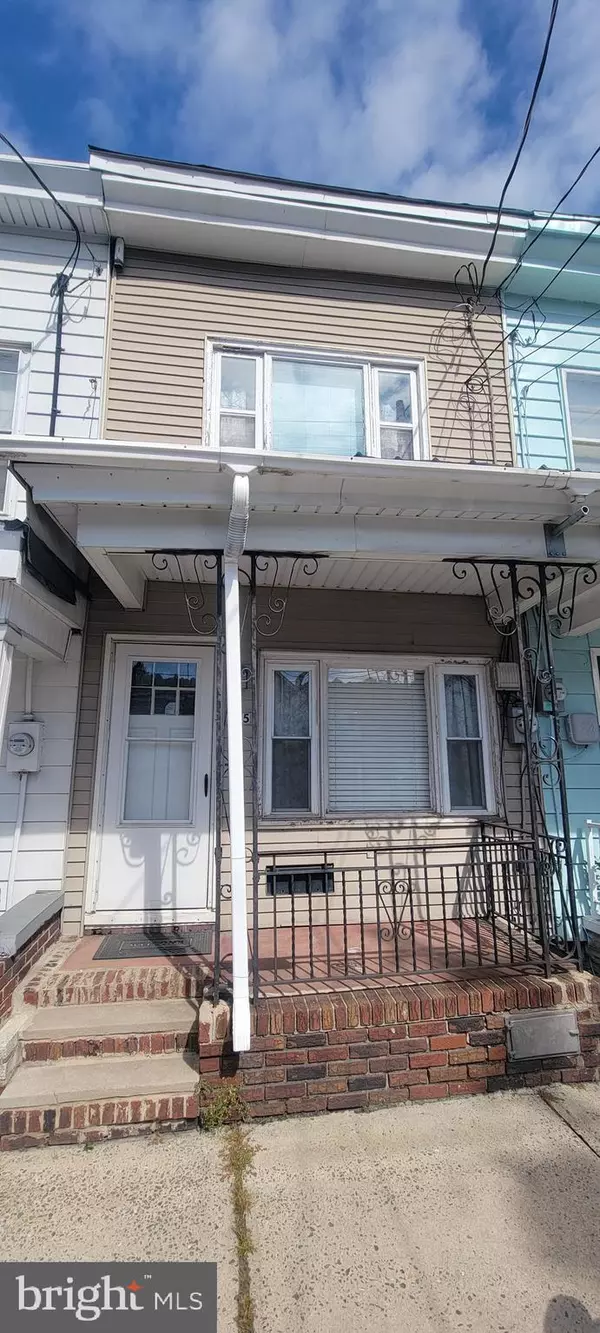 325 E MARKET ST, Mahanoy City, PA 17948