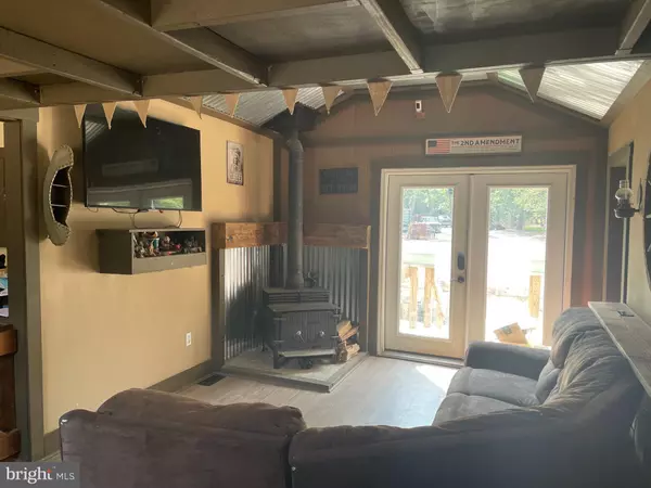 Mays Landing, NJ 08330,7417 THIRD AVE