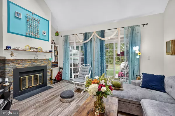 Monmouth Junction, NJ 08852,1106 HICKORY CT