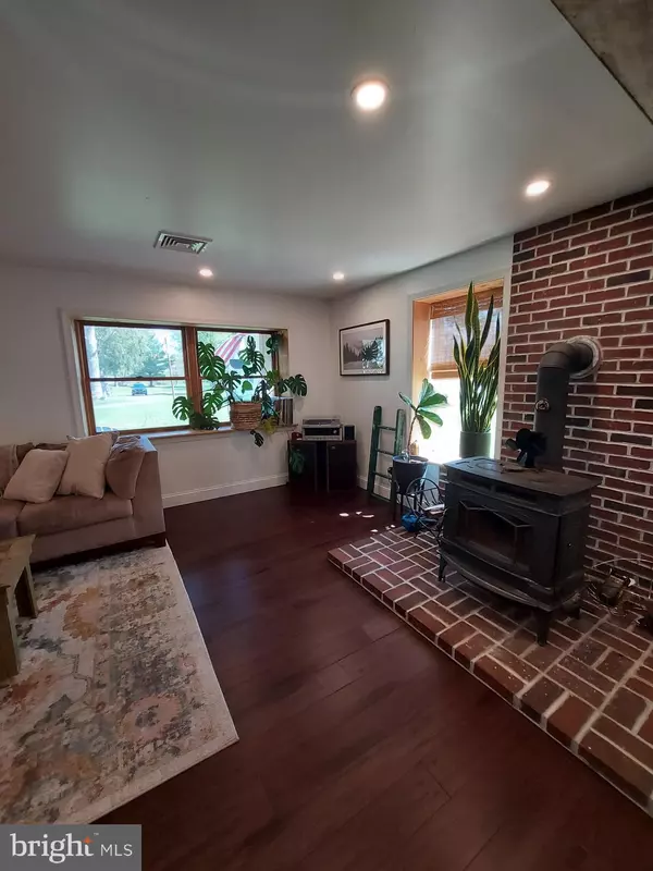 Royersford, PA 19468,55 SUNSET RD