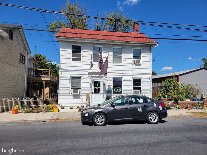 13 E ALLEN STREET, Mechanicsburg, PA 17055