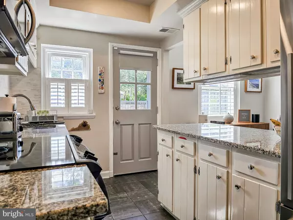 Arlington, VA 22206,3535 S WAKEFIELD ST