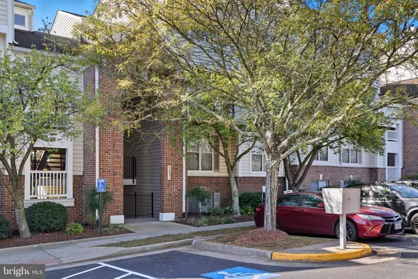 Sterling, VA 20164,46895 EATON TER #300