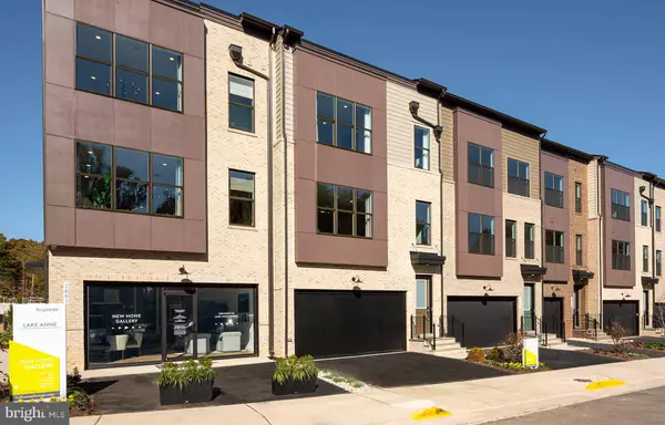 1624 FELLOWSHIP SQ, Reston, VA 20190