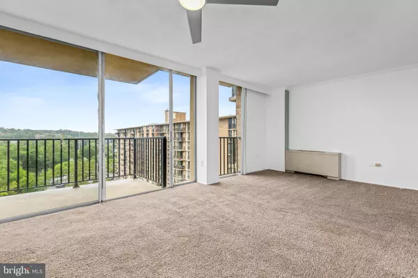 Arlington, VA 22204,4600 S FOUR MILE RUN DR #1142