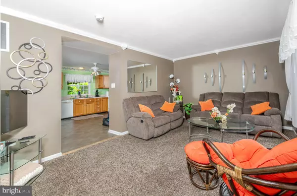 Sicklerville, NJ 08081,30 COACHLIGHT DR