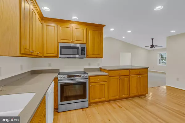 Warsaw, VA 22572,182 FREEDOM WAY