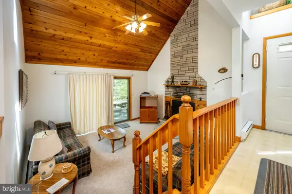 Oakland, MD 21550,72 CLIFF DR