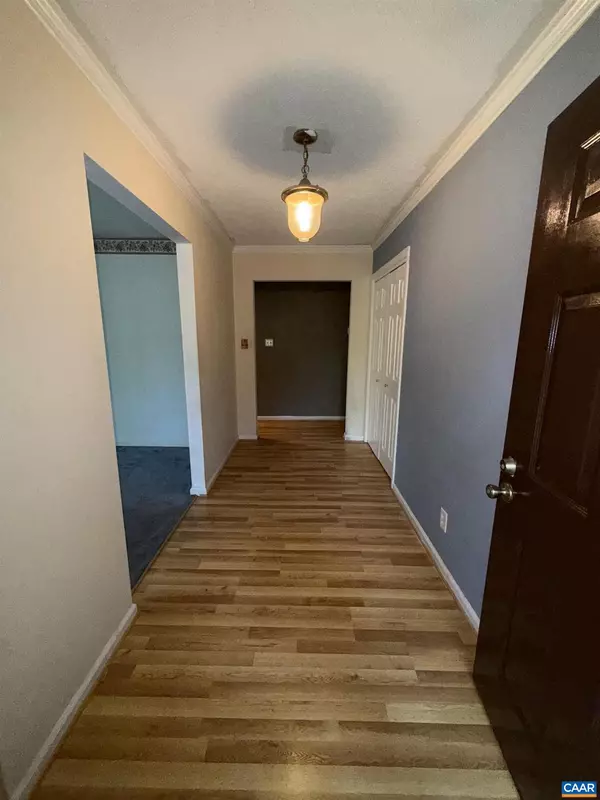 Earlysville, VA 22936,725 YORKSHIRE RD