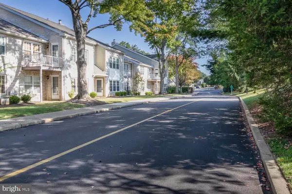 Elkins Park, PA 19027,1613 VALLEY GLEN RD #165