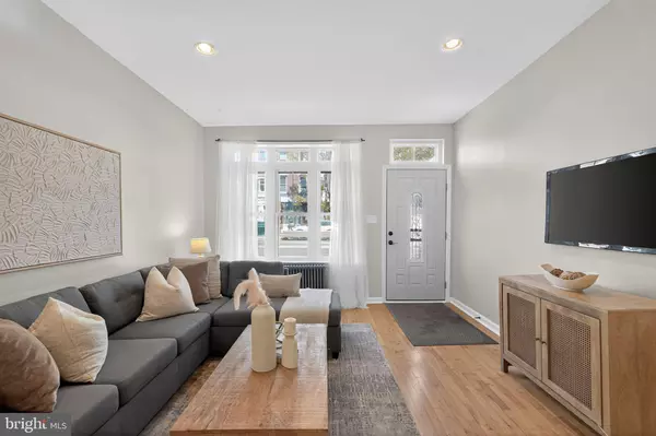 Philadelphia, PA 19123,340 W GIRARD AVE