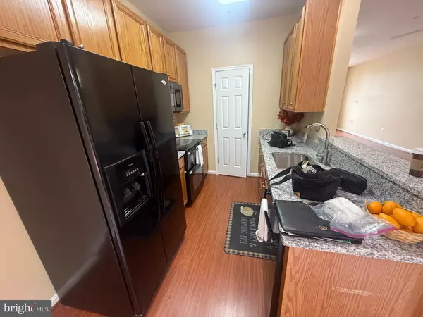 Ellicott City, MD 21043,5743 GOLDFINCH CT