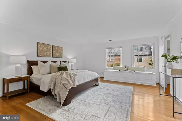 Alexandria, VA 22314,103 QUEEN ST