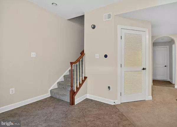 Gaithersburg, MD 20878,505 UPTOWN ST