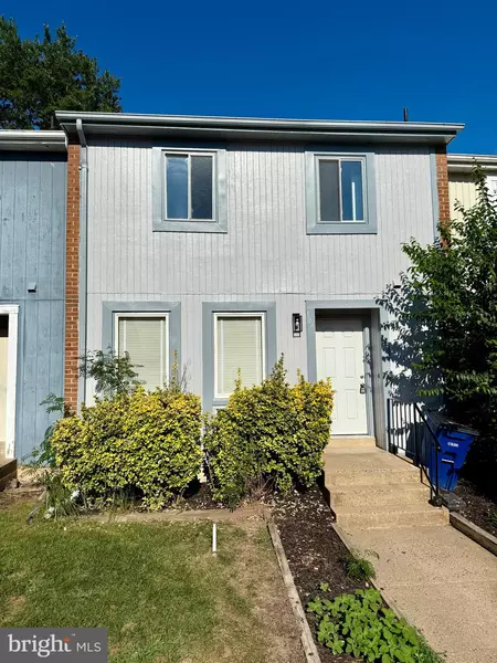 1029 KINGS CT, Herndon, VA 20170
