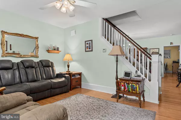 Conshohocken, PA 19428,107 CEDAR AVE