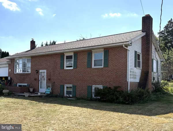 560 BOXWOOD LANE, Carlisle, PA 17015