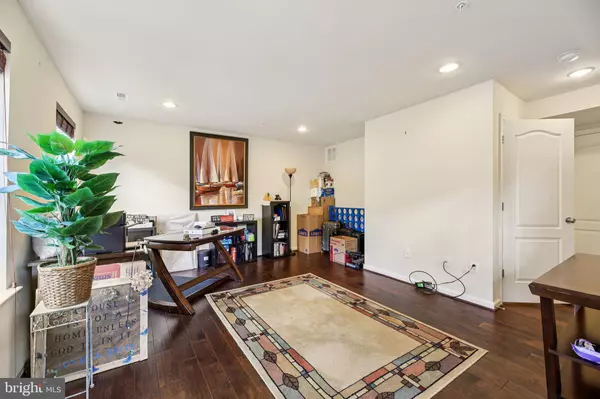 Hanover, MD 21076,7111 RIVER BIRCH DR