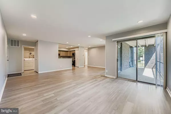 Pikesville, MD 21208,5 STONEHENGE #8